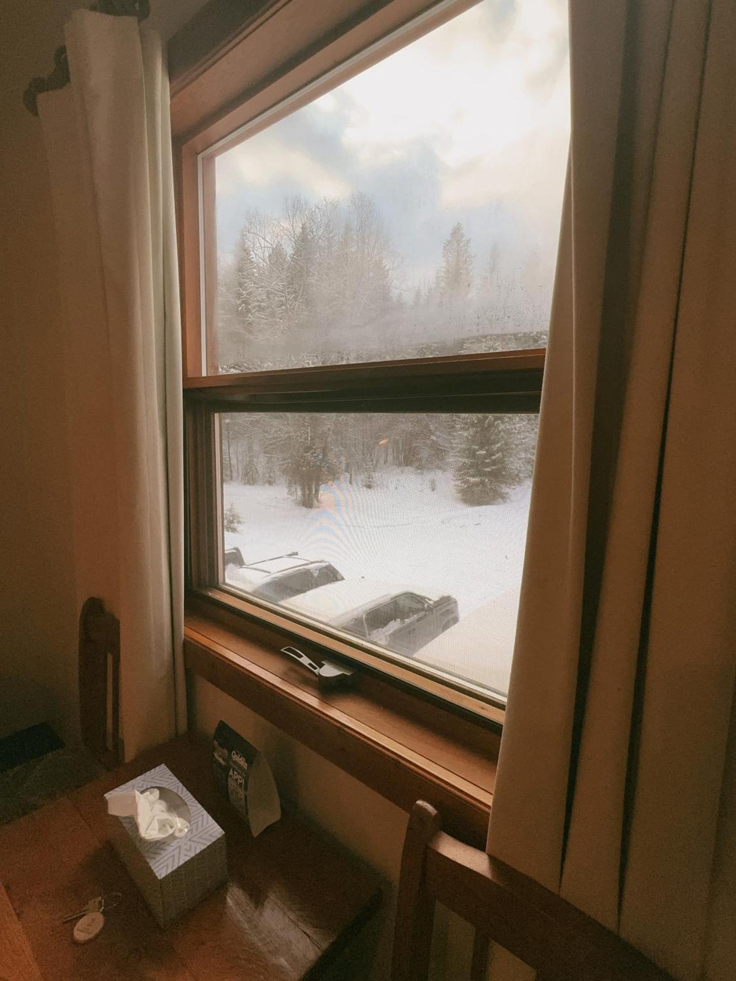 Alpine Meadows Lodge Golden Eksteriør bilde