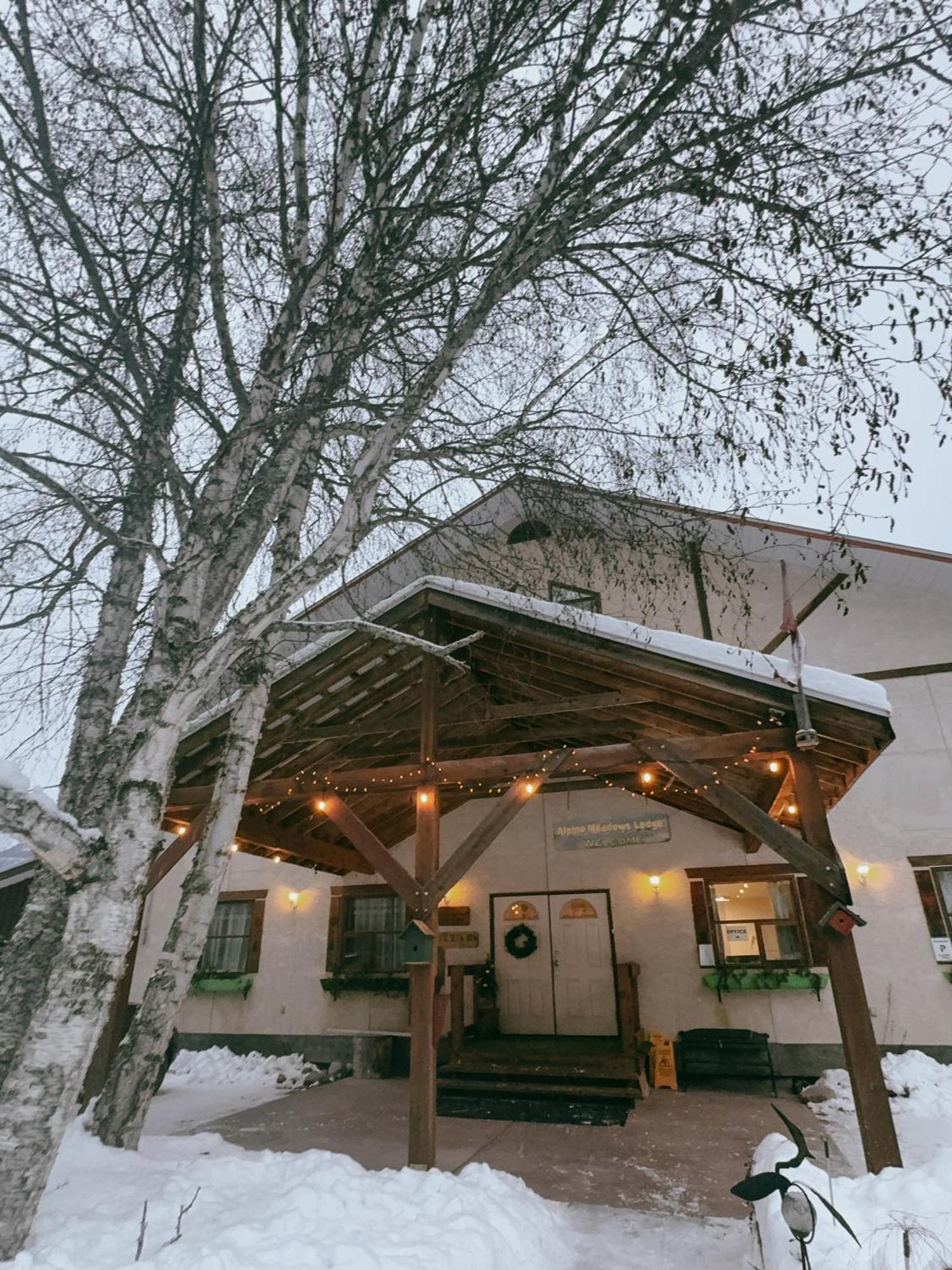 Alpine Meadows Lodge Golden Eksteriør bilde